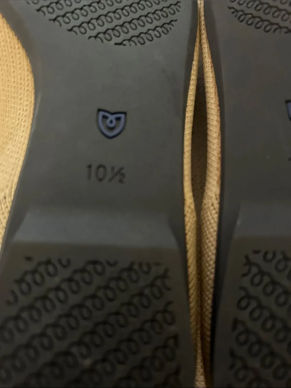 Rothy's Ballet Flats In Beige & Black, Size 10.5, NWOT display pair